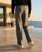 Pantalon homme à plis